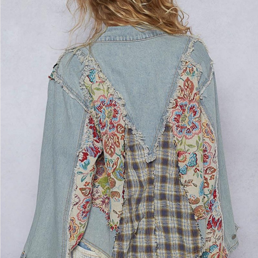POL New Bell Sleeve Patchwork Denim Jacket Size Large - Picture 3 of 8